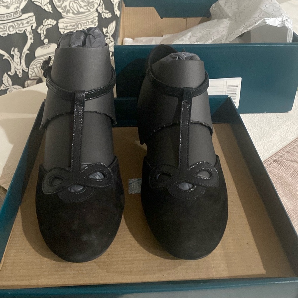 NWT Darcy jet black lizard shoes Us10 hotter shoes